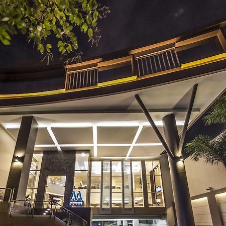 M Premiere Hotel Dago Bandung Exterior photo